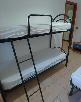 LETTO A CASTELLO NUOVO