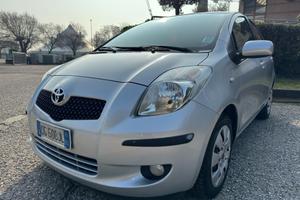 Toyota Yaris 1.3 5 porte Luna 48.039 AUTOMATICA!