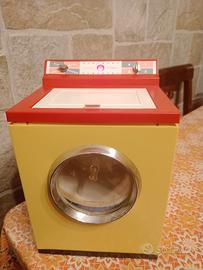 Lavatrice giocattolo Athena vintage