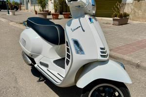 Vespa GTS 300 Super
