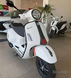 PIAGGIO Vespa GTS 300 Super SPORT
