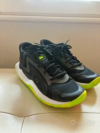 Scarpe bambino Under Armour UA Jet 25 GS