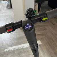 MONOPATTINO SEGWAY KICKSCOOTER E25E