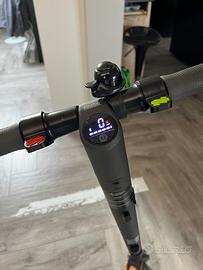 MONOPATTINO SEGWAY KICKSCOOTER E25E