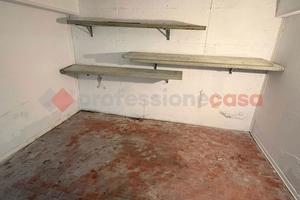 Box/Posto auto Massa e Cozzile