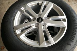 Cerchi in lega 17" originali AUDI Q3 con pneumati