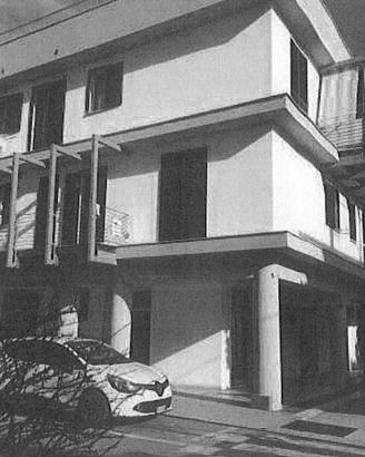 Immobile in asta di 73 m² con 2 locali e box auto 