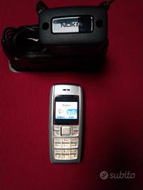 Nokia 1600 con caricatore e cuffiette originali