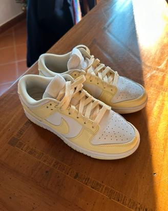 Dunk giallo pastello Next Nature