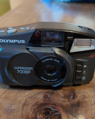 Olympus Superzoom 700 BF Fotocamera