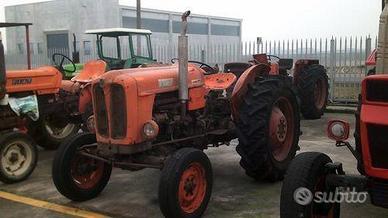 Trattore agricolo fiat mod. 411r