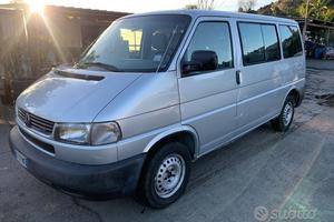 Volkswagen Multivan multi van