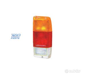 FANALE DESTRO PER NISSAN VANETTE 84-89