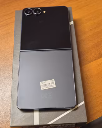 Samsung Galaxy Z Flip 7  512 GB