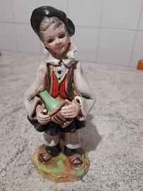 Statuina in ceramica di A. Massidda