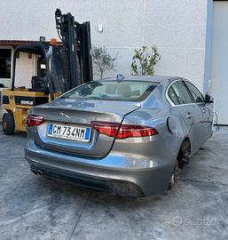 DISPONIBILI RICAMBI JAGUAR XE 2022