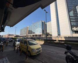 NEGOZIO A NAPOLI