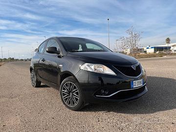 Lancia Ypsilon 1.2 69 CV  GPL Unico proprietario