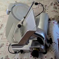 Affettatrice professionale in acciaio