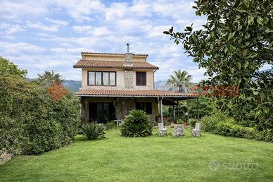 Villa o villino Itri [V268VRG]