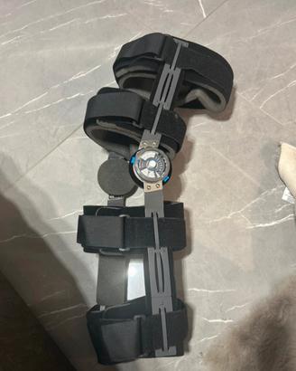 Tutore ginocchio articolato