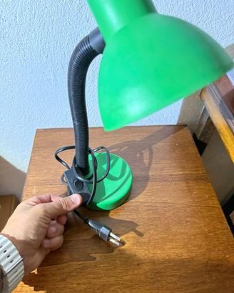 Lampada flessibile da scrivania
