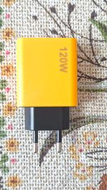 Caricabatterie alimentatore smartphone