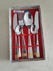 Servizio posate da due coperti