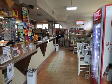 Attività / Licenza di 100 m² con 2 locali a Settim