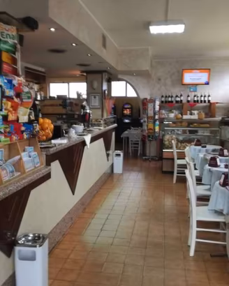 Attività / Licenza di 100 m² con 2 locali a Settim