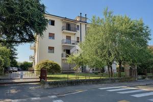 4 LOCALI A VIMERCATE