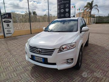 Toyota RAV 4 RAV4 Crossover 2.2 D-Cat 177 CV Execu