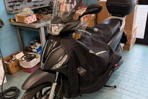 Kymco people S 200