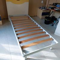 Letto singolo a doghe