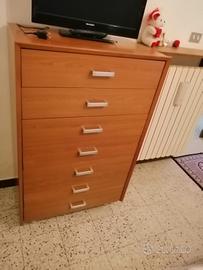cassettiera sette cassetti scorrevoli, ed altro 