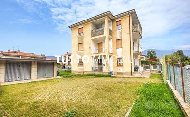 Appartamento di 100 m² con 3 locali e box auto a V