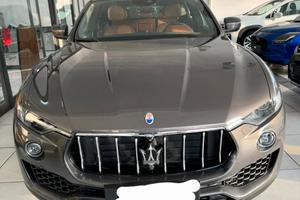 MASERATI LEVANTE SOLI 53.000 KM RARA