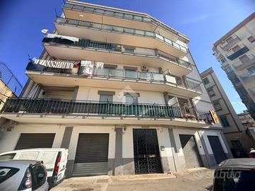 4 LOCALI A PALERMO