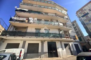 4 LOCALI A PALERMO