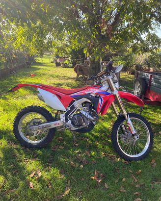 Honda CRF 450 4T targata depotenziata a libretto