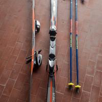 SCI, ATTACCHI E BASTONCINI.