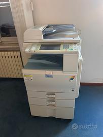 Stampante laser professionale a colori