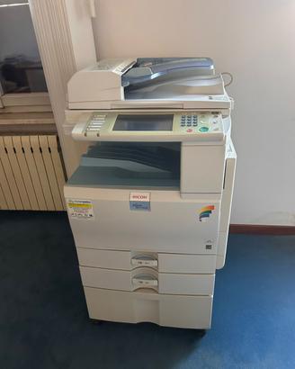 Stampante laser professionale a colori