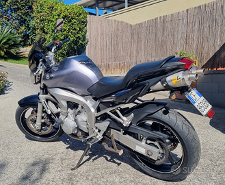 Yamaha FZ6