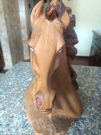 Scultura in legno testa di cavallo 