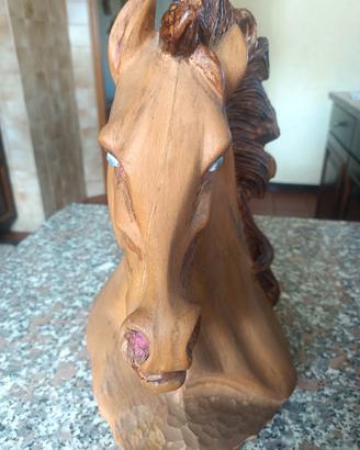 Scultura in legno testa di cavallo 