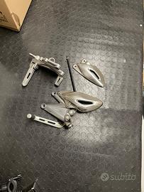 Pedane originali Triumph Street triple 08-11