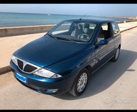 Lancia Y