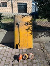 Cofano e fanali Fiat 70c