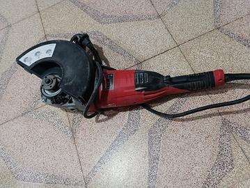 smerigliatrice Milwaukee 